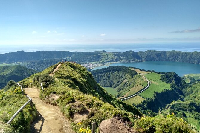 Private Van Tour Half Day Volcanic Lake Sete Cidades - Good To Know