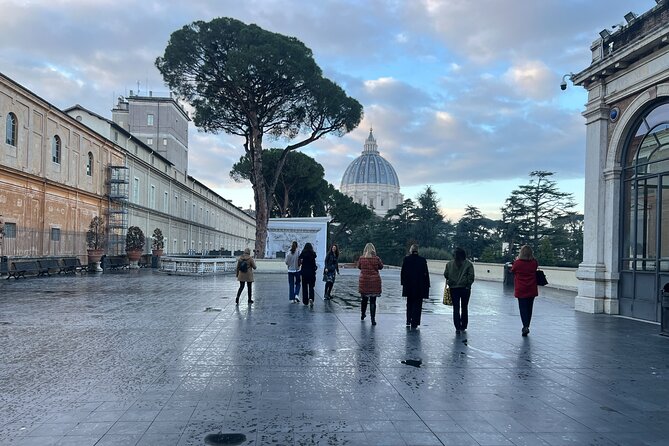 Rome: Alone in the Vatican Museums - VIP Private Early Entry Tour - Exclusive Features