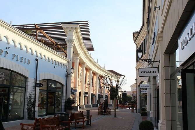 Rome: Castel Romano Outlet Shopping Full Day Trip - Good To Know