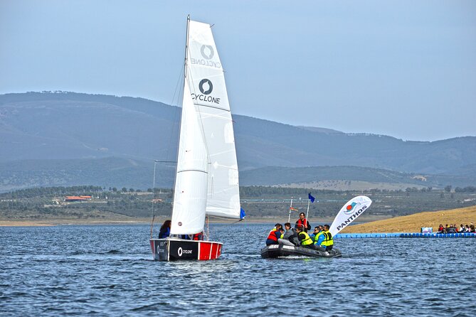 Sailing Experience in Valdecañas Reservoir - Good To Know