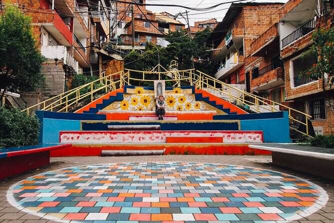 Shared Comuna 13 Graffiti Tour and Street Food From Medellin - Good To Know