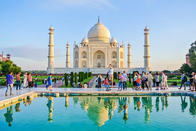 Taj Mahal Tour Visit Agra and Fatehpur Sikri - Meeting and Pickup Details