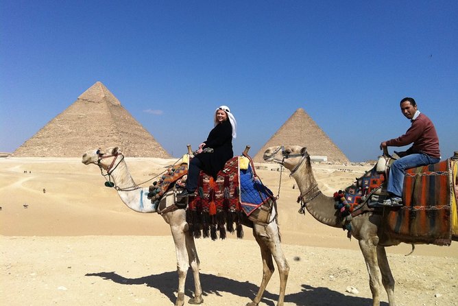 The Pyramids - A Stunning Sound & Light Showing Their History - Good To Know