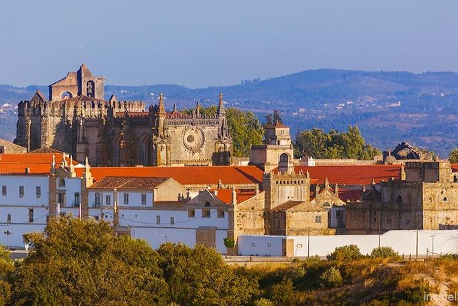 Tour/Transfer Lisbon Porto or Porto Lisbon With 3 Stops - Good To Know