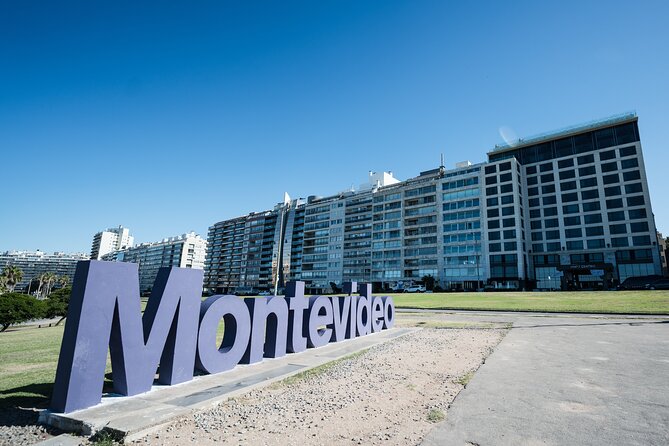 Tourist Bus Discover Montevideo - Good To Know