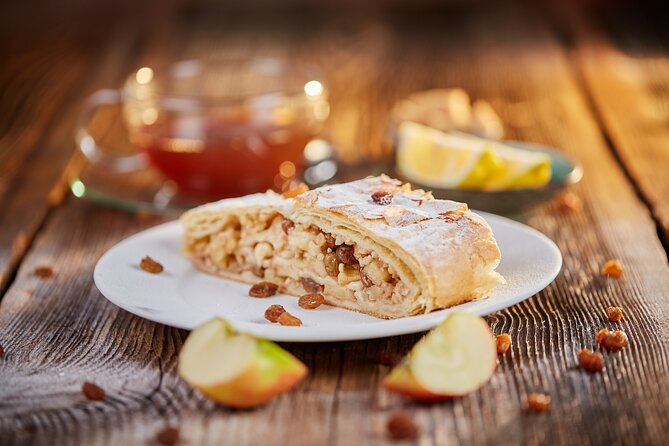 Traditional German Food and Munich Old Town Private Tour - Good To Know