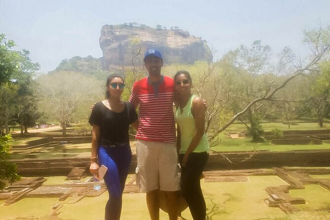 Transfer Between Colombo Airport (Cmb) and Holiday Bungalow in Wackwella, Galle - Good To Know