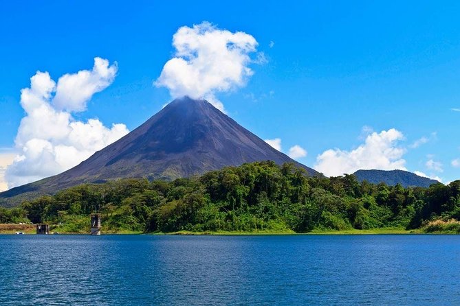 Transport From La Fortuna to Jacó Beach or Vice Versa