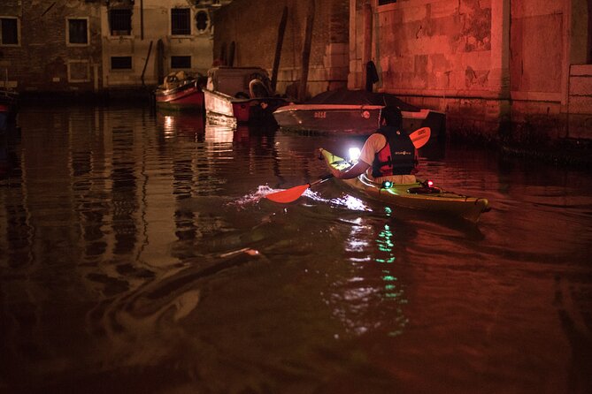 Unique Night Tour With Sunset: Kayak in Venice With a Local Guide - Tour Overview