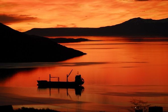 Ushuaia Combo: Tierra Del Fuego National Park & Round Trip Transfers to Airport
