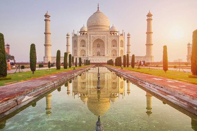 Visit Tajmahal & Agra Art Gallery of Brahma Kumaris - Tour Highlights
