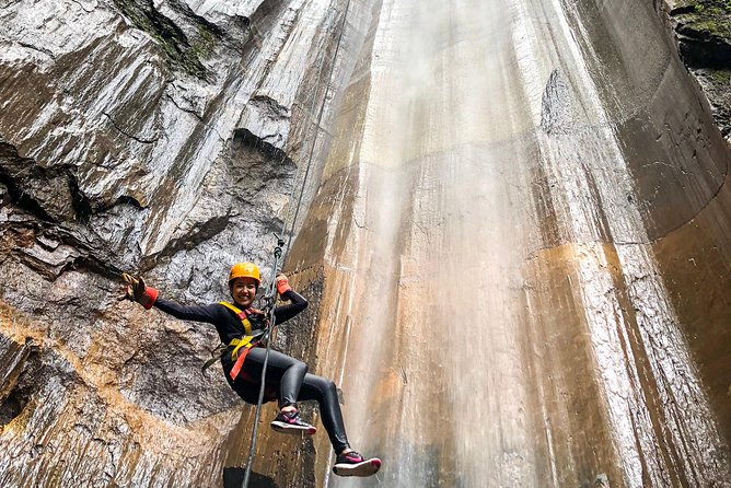 Waterfall Rappel From Antigua - Good To Know