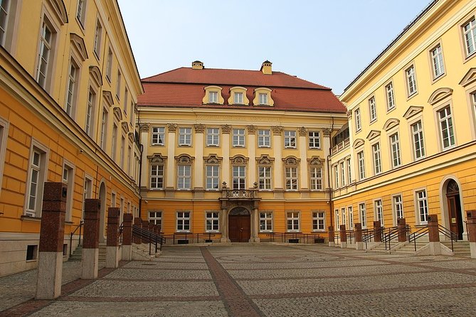 Wroclaw Royal Palace Private Guided Tour - Good To Know