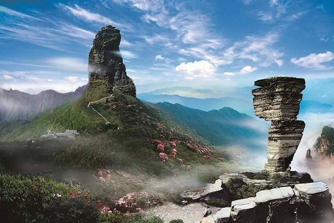 ZJJ Private Tour to Dehang Fenghuang and Fanjinshan With Hotel - Good To Know