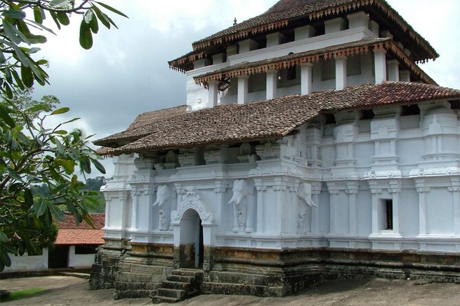 03 Day Tour Kandy and Nuwara Eliya From Kandy
