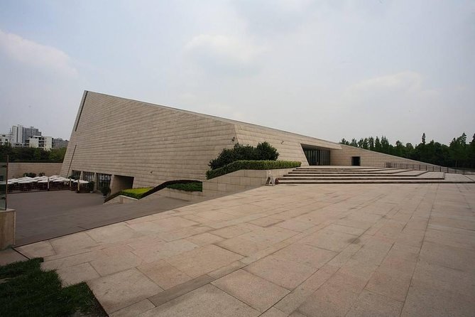 1-Day Chengdu Cultural Discovery:Jinsha,Shu Brocade Museum & Dufu Cottage Tour - Meeting Point