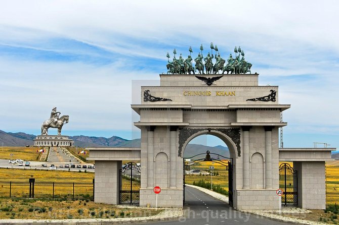 1 Day Chinggis Khaan Statue & Terelj National Park Private Tour