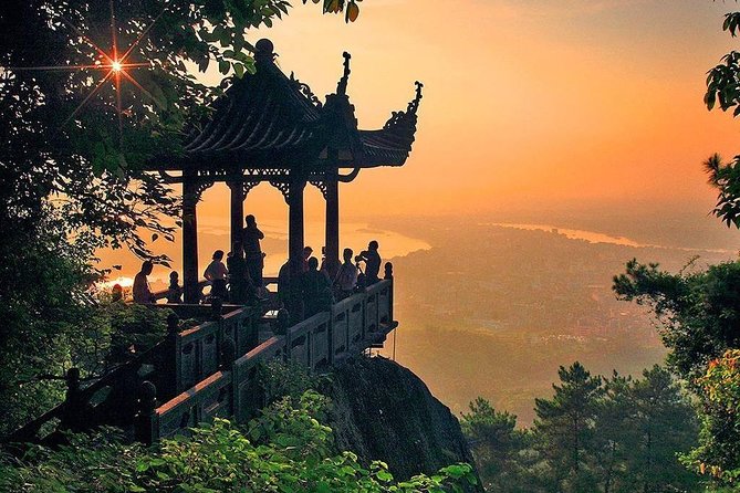 1-Day Kunming Tour With the West Hill,Dragon Gate and Bamboo Temple - Tour Itinerary