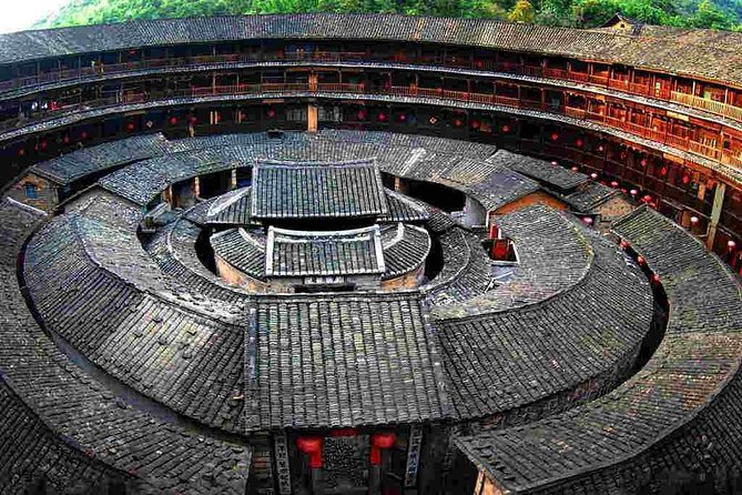 2-Day Hakka Tulou Private Tour to Nanjing and Yongding