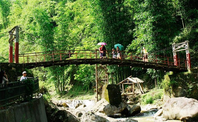 2 Days 2 Nights Private Tour Coc Ly Market and Sapa Trekking From Hanoi - Tour Inclusions