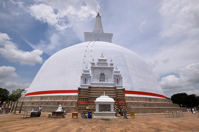 2- Days Private Tour to Anuradhapura & Wilpattu National Park From Negombo