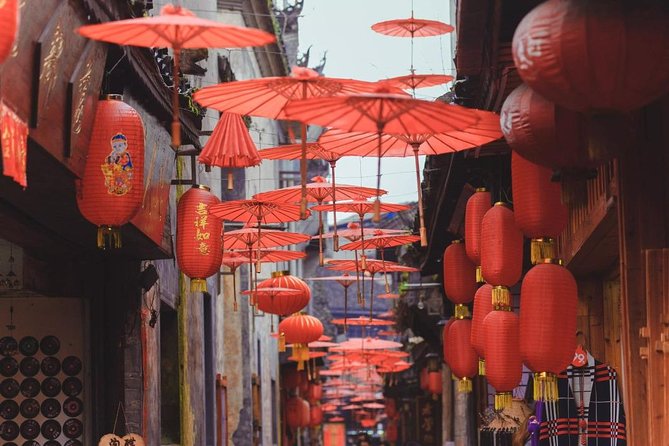 2 Days Relax Tour to Fenghuang Ancient Town From Zhangjiajie
