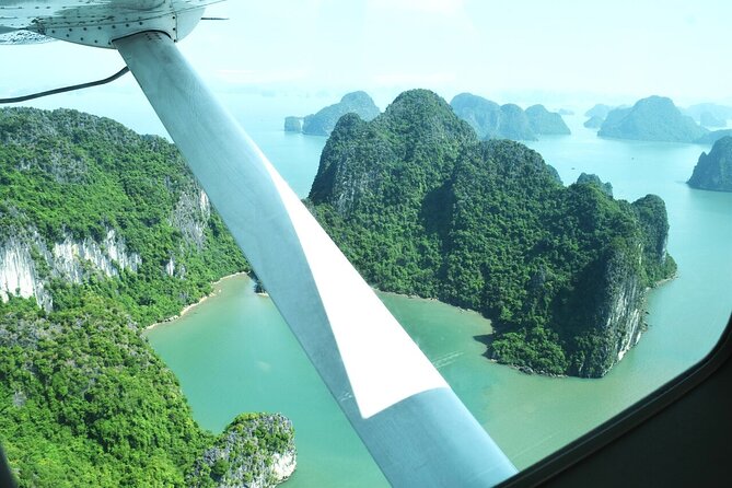 25-Minutes Halong Bay Sightseeing Seaplane From the Sky