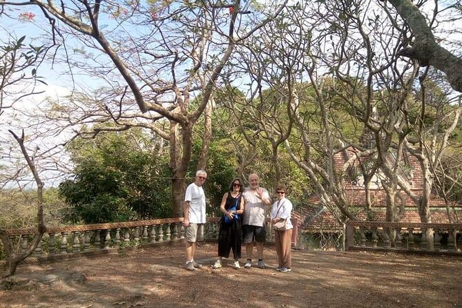 4 Hours Tours of Pepper Farm , Secret Lake & Salt Fields