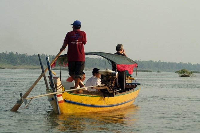 5 Days Private Guide Tour Hidden Adventure of Kratie & Mondulkiri - Transportation and Guide Information