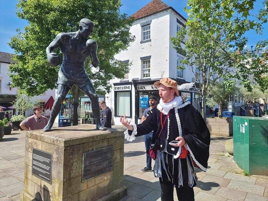 A Tour of Warwick With Queen Elizabeths Secret Lover