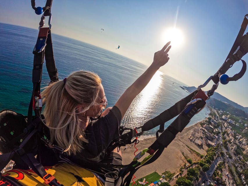 Alanya: Fly Safely, With Paragliding Watch the View of City