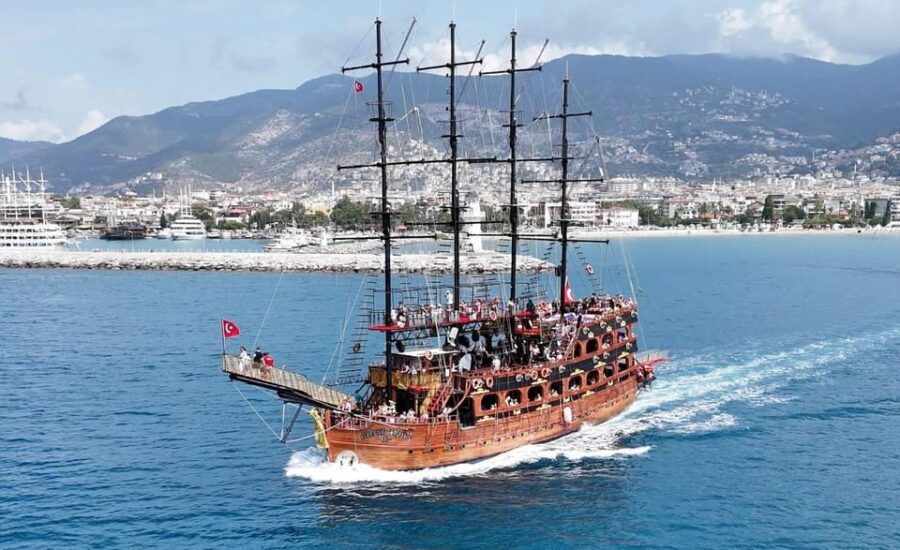 Alanya: Pirate Cruise With Pickup, Lunch, & Unlimited Drinks