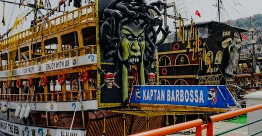 Alanya Pirate Party Cruise: Lunch & Soft Drinks Included