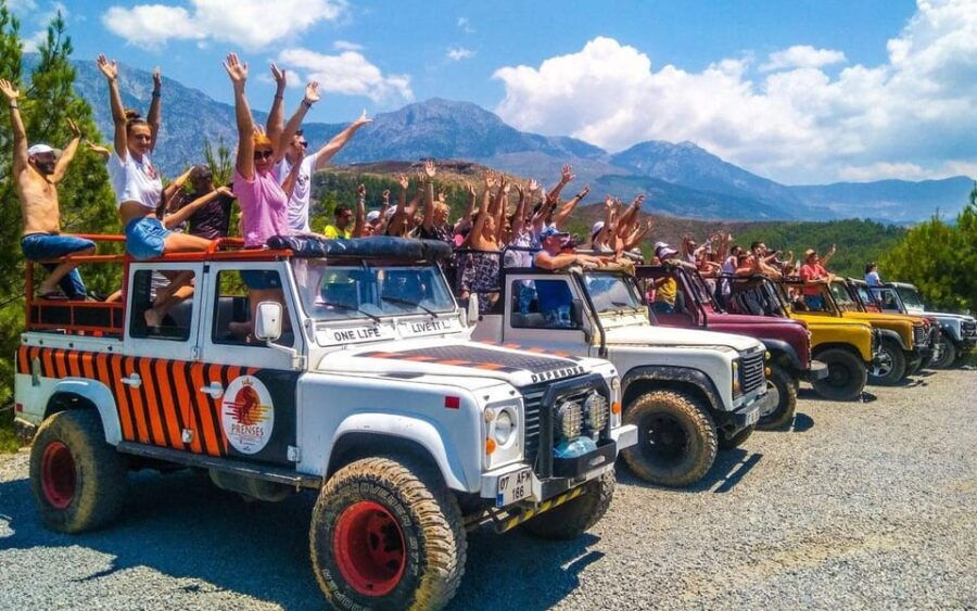 Alanya:Village Tour With 4×4 Jeep Include Lunch At Dim River