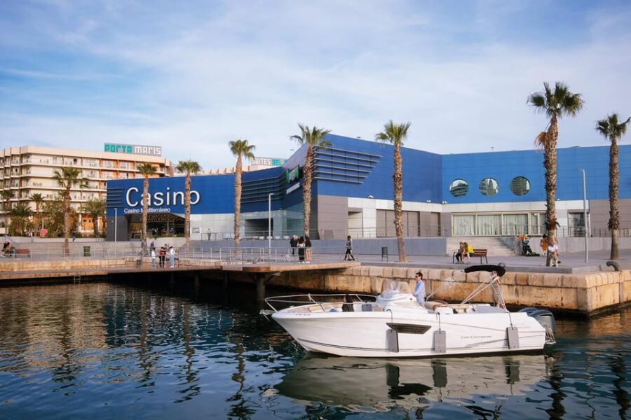 Alicante: Nautical Tour With Professional Tourist Guide