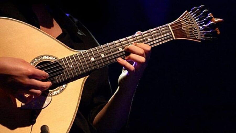 All-inclusive Fado Tour: Show & Dinner. Lisbon at Night