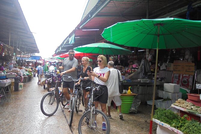 Amazing Bangkok Weekend Bike Tour With Local Floating Market - Itinerary Highlights