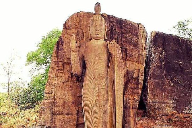 Ancient Kingdoms Tour (Polonnaruwa,Sigiriya,Kandy)with Holiday Walkers Sri Lanka