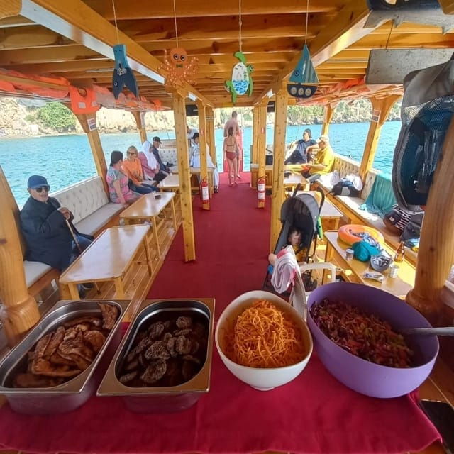 Antalya/ Belek: Relax Boat Tour With Lunch & Soft Drinks