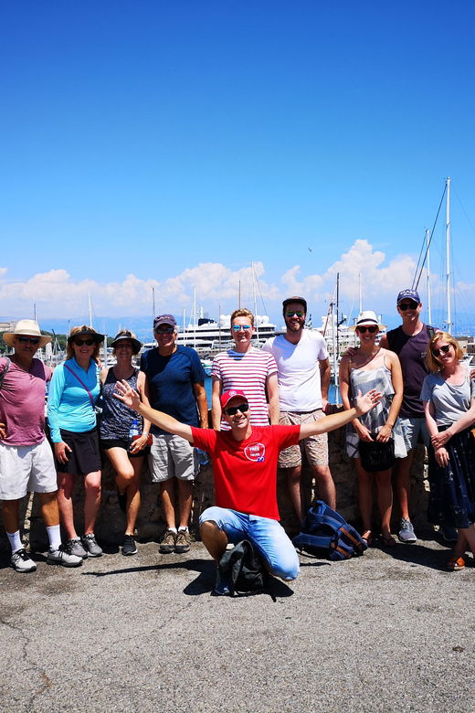 Antibes Walking Tour + Little Tasting and Souvenir