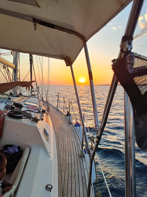 Apulia: Sailing Boat Tour With Aperitif - Tour Overview