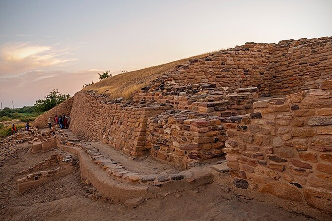 Archaeological & Natural Wonders – Extension Tour From Ahmedabad