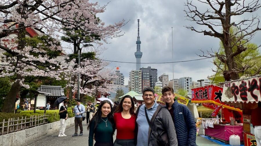 Asakusa: Private Tour ,Sensoji Temple and Sky Tree Tower