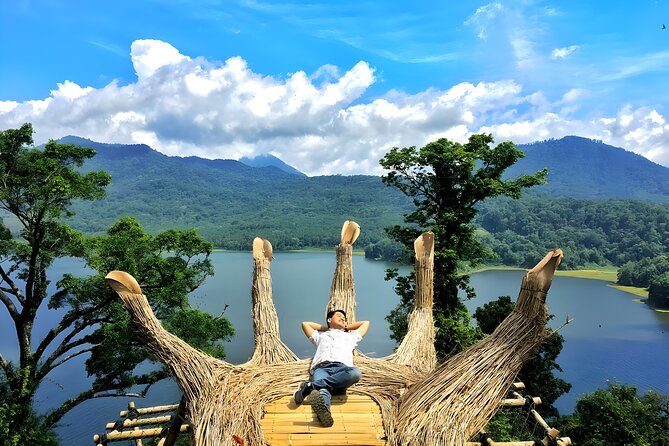 Bali Full-Day Hidden Hills, Twin Waterfalls and Hot Spring Tour