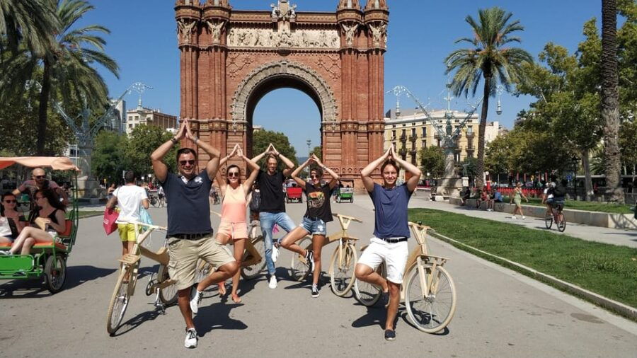 Barcelona Bicycle Tours: City Highlights