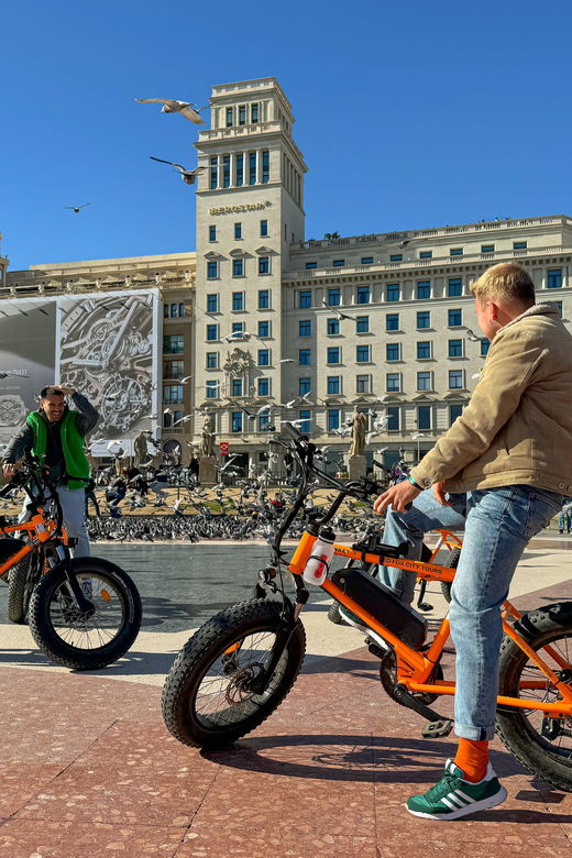 Barcelona: City Highlights Guided Bike/e-Bike Tour - Itinerary Highlights