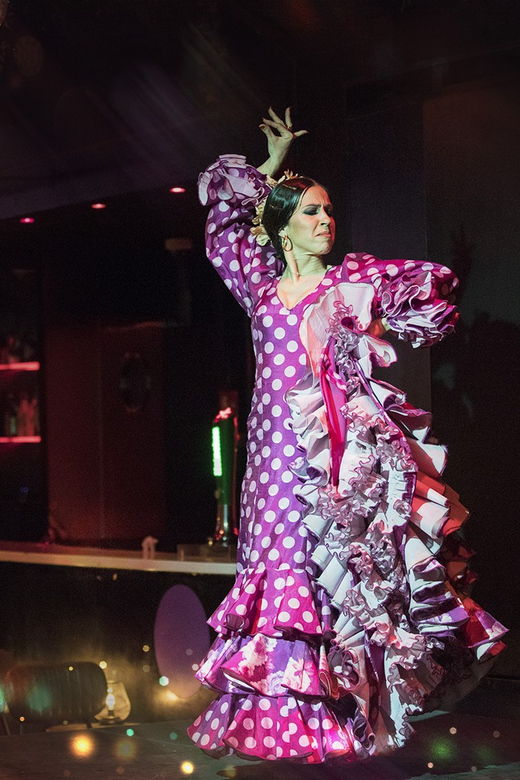 Barcelona: Flamenco Show With Drink at La Rambla - Event Overview