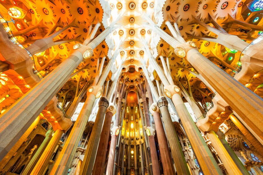 Barcelona: Gaudí’s Sagrada Família Fast-Track Guided Tour