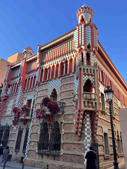 Barcelona: Gràcia District Audio Tour With Offline Map - Tour Overview and Details
