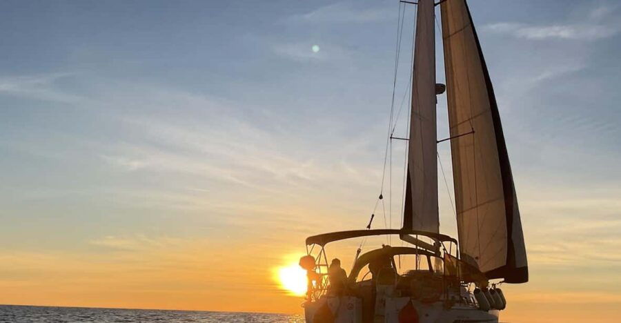 Barcelona: Private Sunset Sailboat Cruise - Experience Highlights